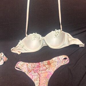 Victoria's Secret Light Cream Bikini